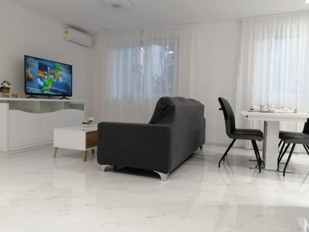 Apartmani Marivo Baška Voda Exterior foto